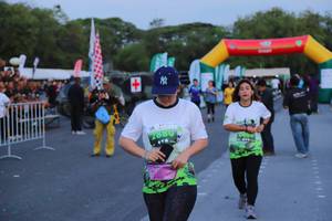 BIB: 
                            <button type="button" onclick="openModal(3631481)" class="btn btn-primary btn-sm float-right btn-popup" data-toggle="modal" data-target=".modal-high-quality">
                        <i class="fas fa-shopping-cart"></i> Add to Cart
                    </button>
                                            <button type="button" onclick="isThisMe(3631481, true)" class="btn btn-success btn-sm float-right btn-popup btn-isme hidden" data-toggle="tooltip" data-placement="bottom" title="นี่คือรูปของคุณใช่ไหม คลิกที่นี่เพื่อเอาเข้าอัลบั้ม">
                        <i class="fas fa-plus"></i> Add to album
                    </button>
                    <button type="button" onclick="isThisMe(3631481, false)" class="btn btn-warning btn-sm float-right btn-popup btn-isnotme hidden">
                        <i class="fas fa-ban"></i> Remove from album
                    </button>